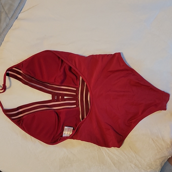 Bathing suit - Picture 3 of 4